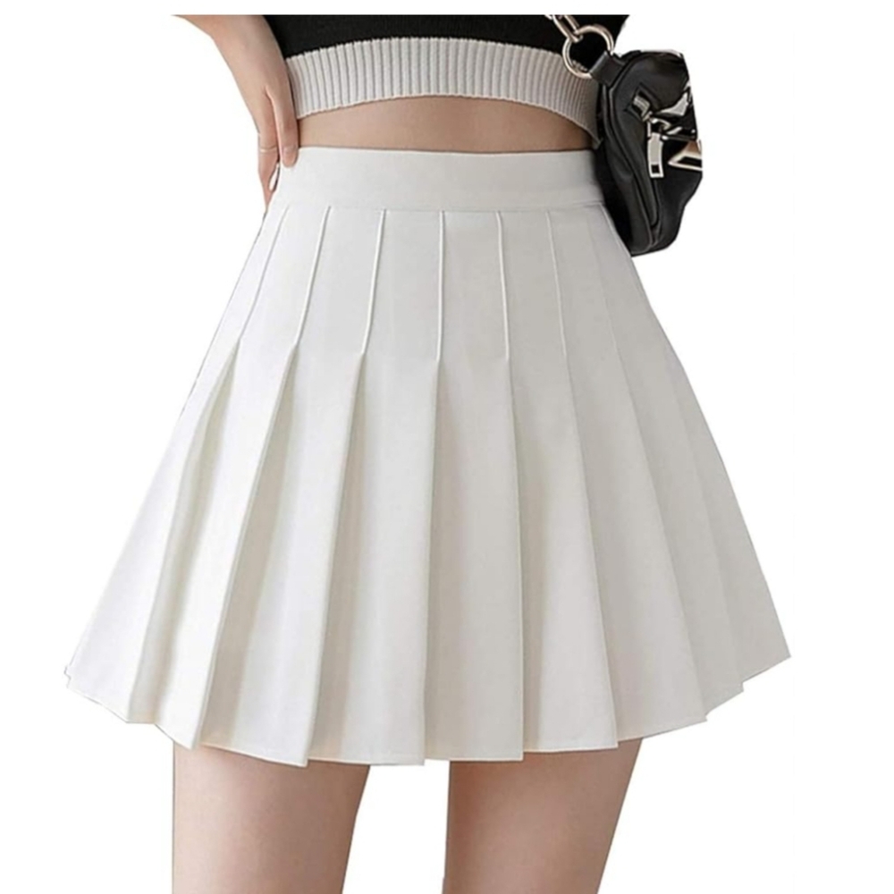 Elegant Cream Pleated Mini Skirt SIZE LARGE OR 25 INCHES WAISTLINE